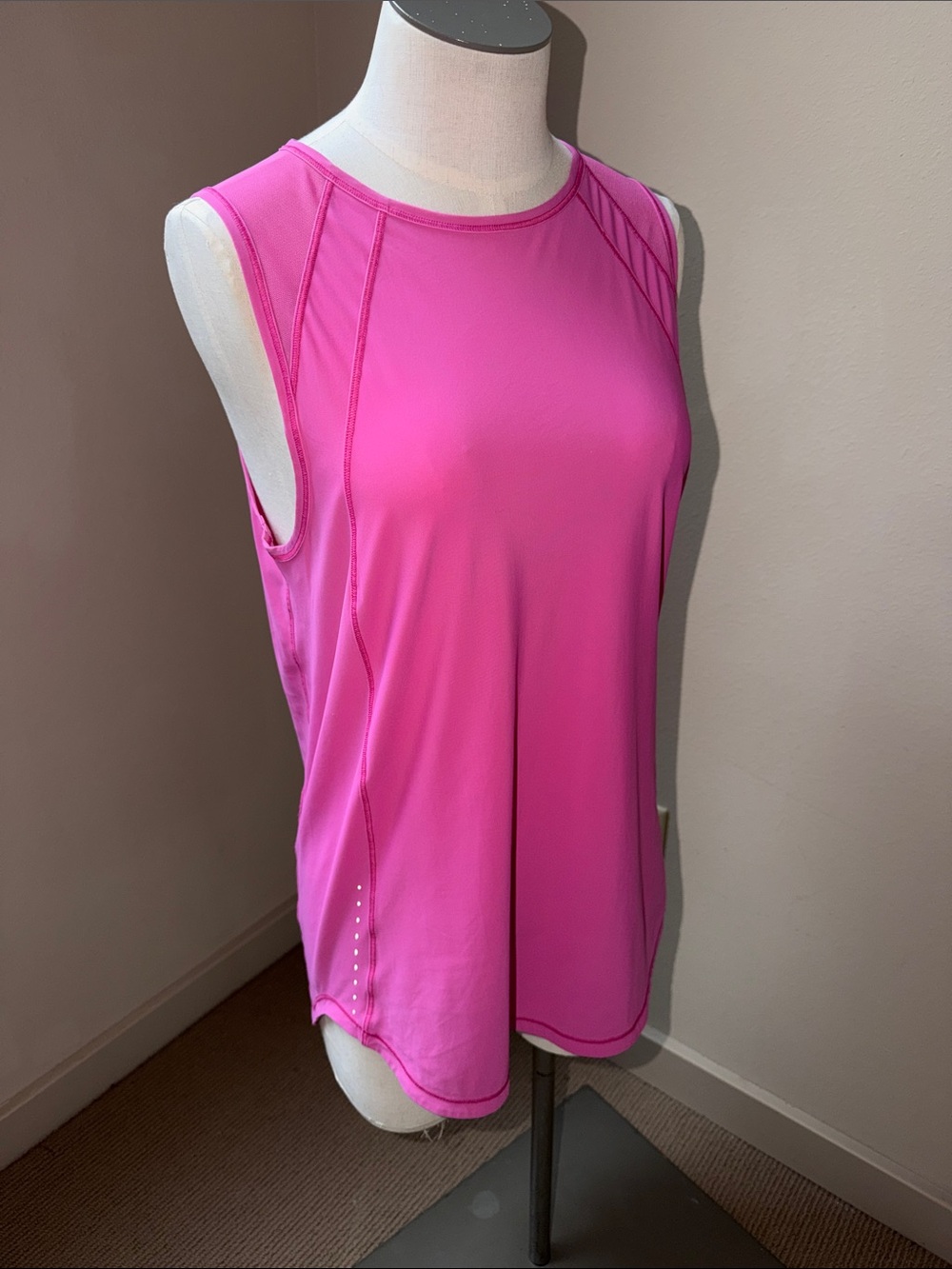 EUC Lululemon Sculpt Tank Pink Size 6